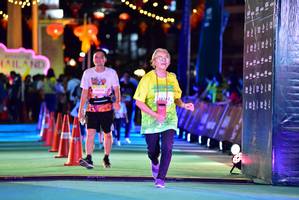 BIB: 90182
                            <button type="button" onclick="openModal(21804398)" class="btn btn-primary btn-sm float-right btn-popup" data-toggle="modal" data-target=".modal-high-quality">
                        <i class="fas fa-shopping-cart"></i> Add to Cart
                    </button>
                                            <button type="button" onclick="isThisMe(21804398, true)" class="btn btn-success btn-sm float-right btn-popup btn-isme hidden" data-toggle="tooltip" data-placement="bottom" title="นี่คือรูปของคุณใช่ไหม คลิกที่นี่เพื่อเอาเข้าอัลบั้ม">
                        <i class="fas fa-plus"></i> Add to album
                    </button>
                    <button type="button" onclick="isThisMe(21804398, false)" class="btn btn-warning btn-sm float-right btn-popup btn-isnotme hidden">
                        <i class="fas fa-ban"></i> Remove from album
                    </button>